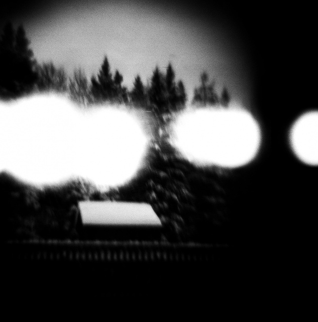 LOOMING_0021.JPG