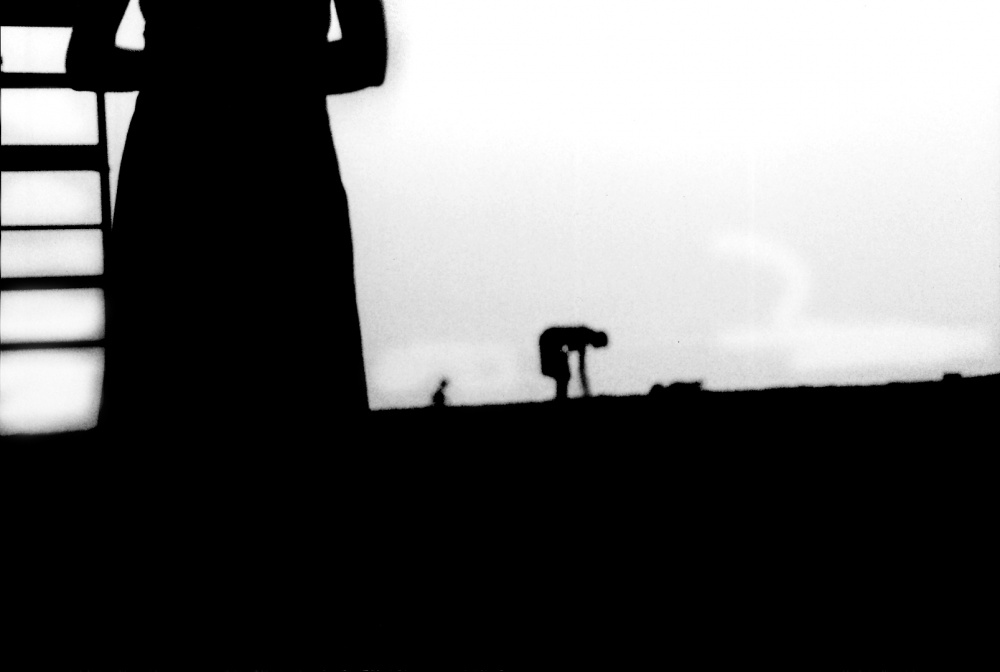 LOOMING_0025.JPG