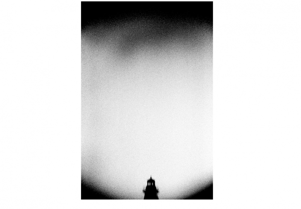 LOOMING_0034.JPG