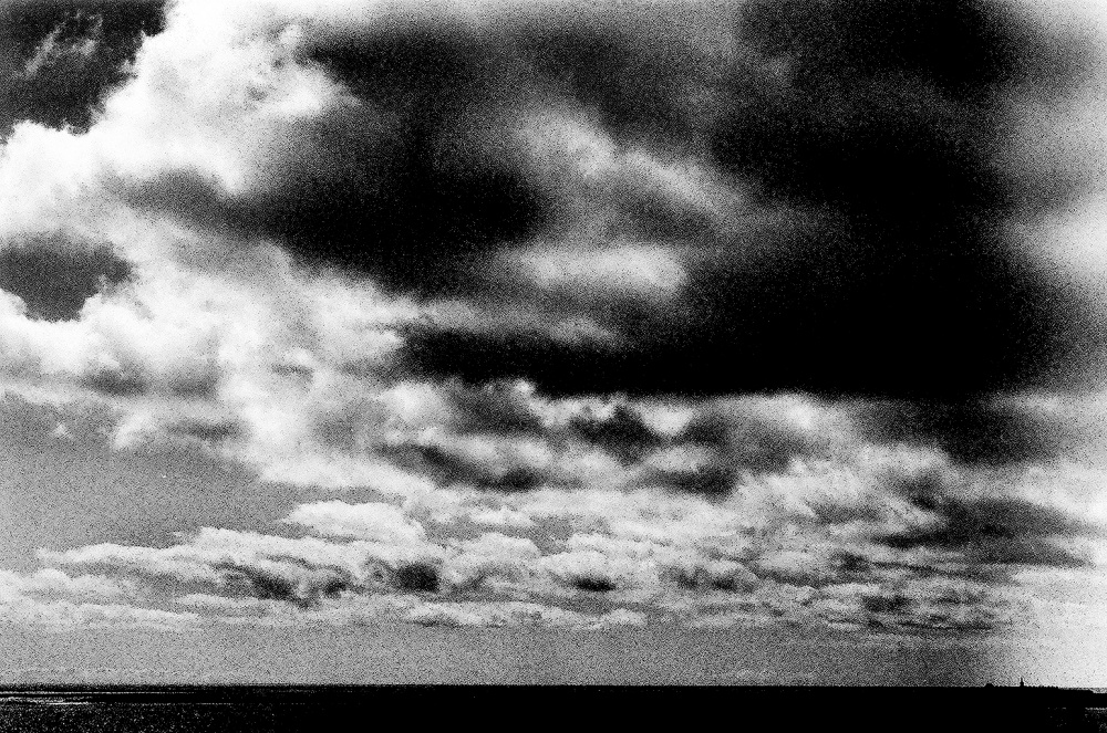 LOOMING_0068.JPG