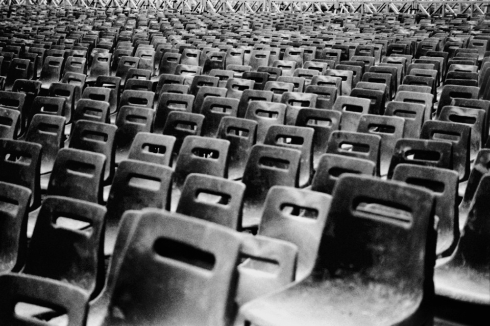 2_Vatikan_Chairs.jpg