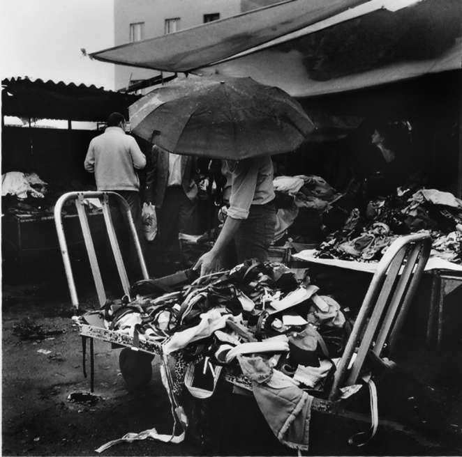 9_SaintPetersburg_FleaMarket.jpg