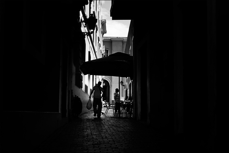 callejon-BW-hi-contrastW.jpg
