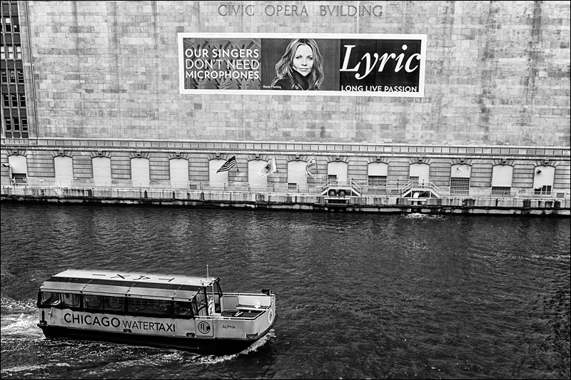 opera-y-taxi-BWw.jpg