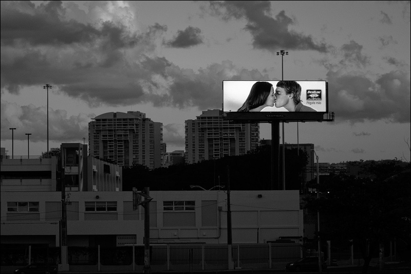billboard-beso-BWw.jpg