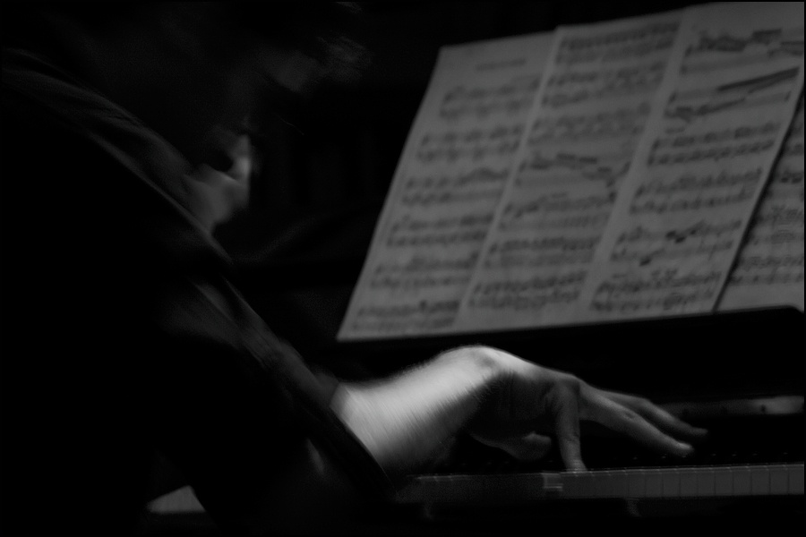 Pianist-6W.jpg