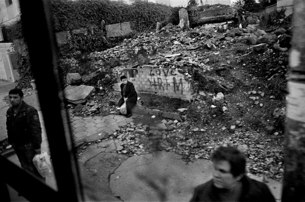 025 Prolaz_Albania,Tirana 2011.jpg