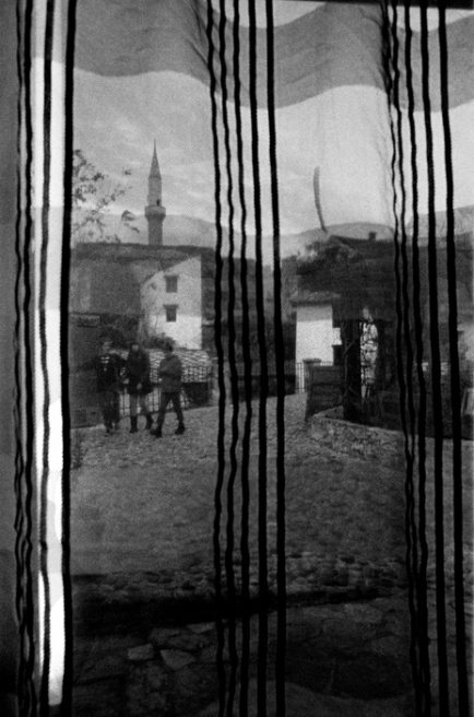 045 Prolaz_Herzegovina,Mostar 2011.jpg