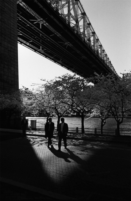 underthebridge_2man2.jpg